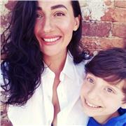 Salve,sono una ragazza che amo le lingue e do ripetizioni per i bimbi elementari che hanno difficoltà ,e non solo inglese ma anche in altre materie!